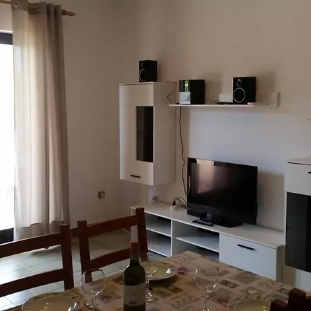 Daire Julia Sveti Filip i Jakov